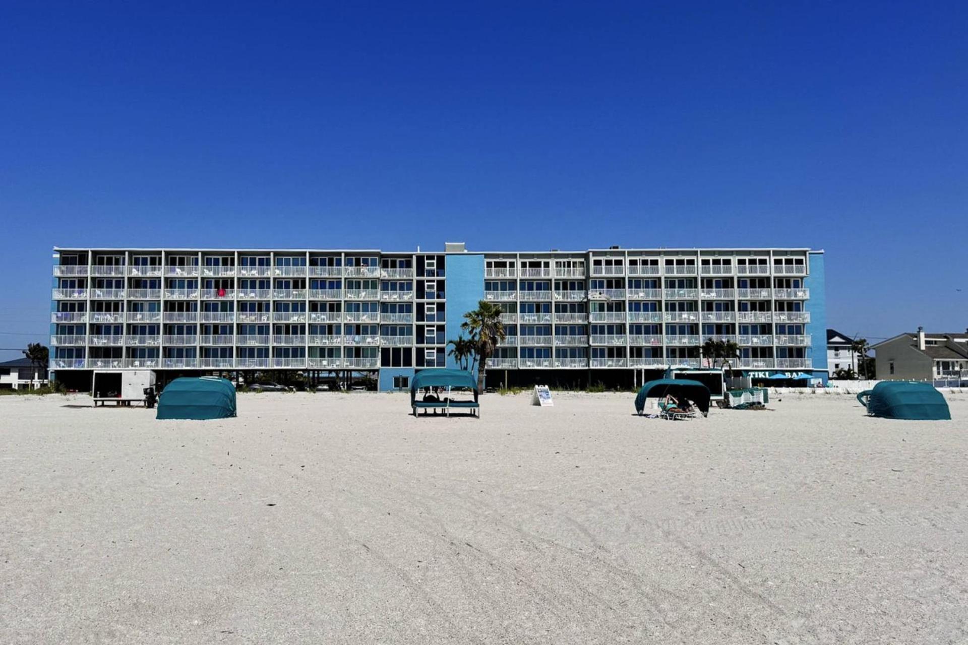 513 - Island Inn St. Pete Beach Exterior photo